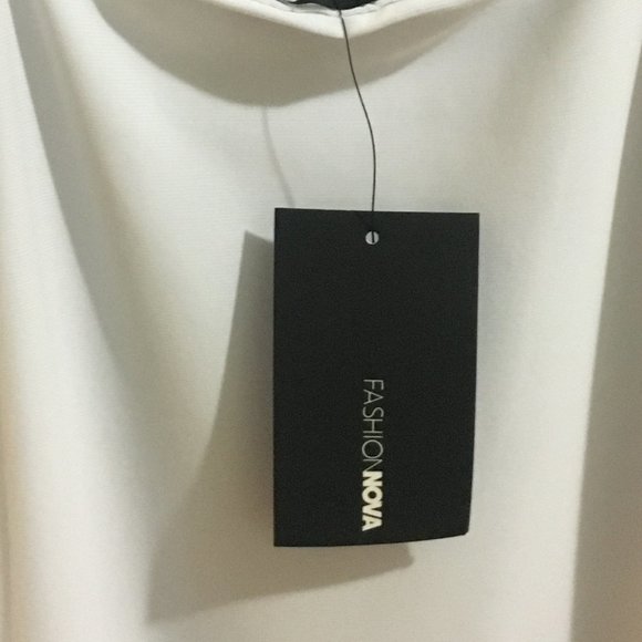 Fashion Nova - White Fitted Pencil Dress - Item#46 - Picture 6 of 7